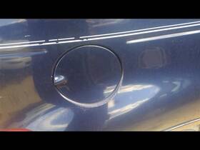 177.ch1505 Chrysler Ptcruiser 2005 Fuel Filler Door 184407