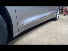 189.ch1f19 Chrysler 2017-2024 Pacifica Left Rocker Panel Moulding 1638186