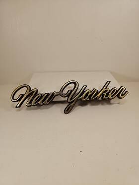 2964805 Chrysler Original 70-71 New Yorker Emblem