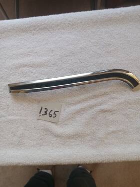 3489300 Chrysler Right Side Moulding. Item 1365