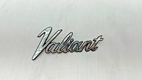 3680462 Chrysler 1973-1976 Plymouth Valiant Emblem Mopar Ornament Badge Trim Molding