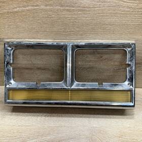 4074625 Chrysler 1982-1989 New Yorker Fifth Ave Oem Driver Headlight Bezel Lh 84 85 86