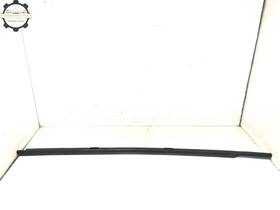 10447039 Corvette 1997-1998 C5 Left Driver Front Door Window Belt Molding Trim Oem