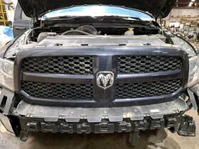 104-02396m Dodge 2017 Ram1500 Grille Sku#4407893