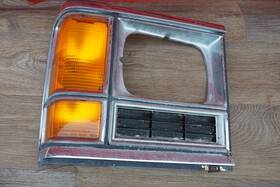 Dodge 4249588rt 1986-1993 Ram Van B150 B250 B350 Passenger Side Right Headlight Bezel