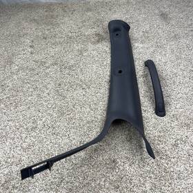 Dodge 5g079trm 1997-2000 Dakota Driver Side A Pillar With Handle Oem