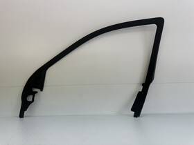 5xt60dx9aa Dodge 2019 Durango Front Right Passenger Side Window Molding Trim Oem