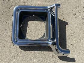 K10-30 Factory/oem 376627 73-78 Chevy Squarebody C/k10-30 K5 Blazer Suburb Rh Headlight Bezel Nice