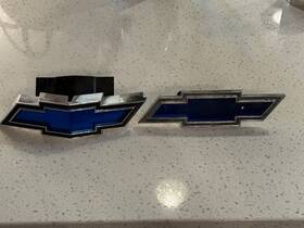 3949705 Factory/oem 69 Chevy Camaro Front And Rear Bowtie Emblems Used With Back Plate