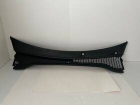 735521834 Fiat 2014 - 2017 500l Trekking Front Windshield Wiper Cowl Grille Panel Trim Oem