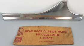 Bm-7325556-b Fomoco Nos Ford 1954 Sunliner 4-door Right Rear Door Molding Stainless Vtg