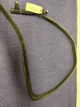 137.mz1e03 Ford 01-07 Escape Mariner Back Rear Door Panel Weather Seal Body Rubber Strip Right