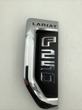 Hc3b25000a73 Ford 16720-aa Oem 17-22 F-250 Xl Lariat Super Duty Front Fender Emblem Lh