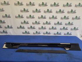 189.fd1h05 Ford 2005-2009 Mustang Gt 4.6l Saleen Passenger Rh Skirt Lower Rocker Black 2453
