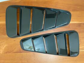 Ford 198073458405 05-09 Mustang Bullitt Coupe Side Window Louver Painted Dark Highland Green