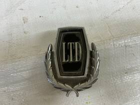 53517a56 Ford 1973-1975 Ltd Emblem Pickup Truck Ornament Badge Molding Trim Moulding Pick Up