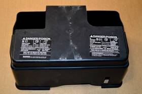 6l8t-10a659-aa Ford 2008-12 Escape / Mariner Oem Battery Cover Protecter Trim Engine Compartment
