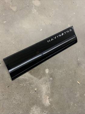 7l1z-7820878-aptm Ford Oem 07-17 Lincoln Navigator Front Door Molding Rh Passenger Right Painted #0424