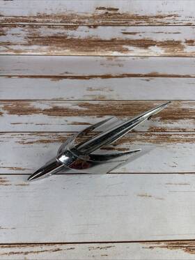 8m-16850 Ford 1951 Mercury Hood Ornament Front Trim Molding
