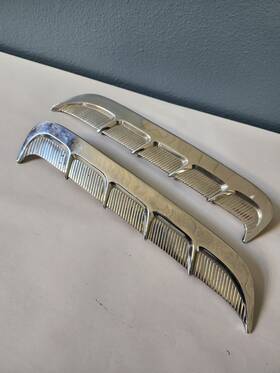 C4z86529394a Ford Vintage Inch Fomoco 1964 1965 Mustang Quarter Panel Molding Pair