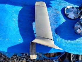 Ford D7sb-6028011 77 - 79 Thunderbird Drivers Side Quarter Panel Extension Trim And Filler Oem
