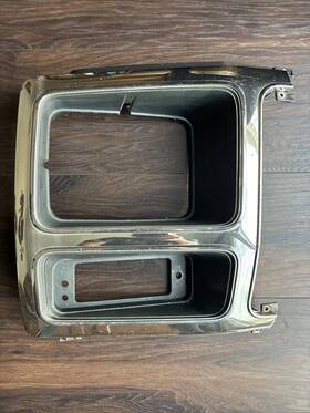 E0tb-13052 Ford E0tb13052 1980 1986 F150 F250 Headlight Turn Signal Bezel Chrome Oem Right