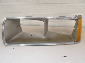 E3sz13064b Ford Thunderbird 1983-1986 Lh Driver Side Headlight Bezel -chrome And Argent Oem