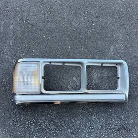 E8mb-13052 Ford 88-90 Mercury Grand Marquis Passenger Right Rh Headlight Bezel Oem
