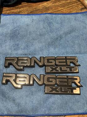 F67z-16720-a Ford Ranger Xlt Brushed Side Fender Badges 1993-2005 Emblem Pair Oem Lh And Rh