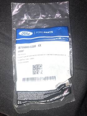 W709883-s300 Ford Nos Oem Factory Sealed New 4 Pcs 2005/2014 Mustang Inch Pin - Special Rocker Molding