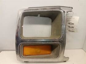 630-00335cr Ford Truck Passenger Right Headlight Bezel Trim From 1981 F150 8733313