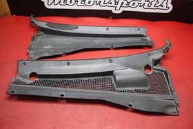 Yl84-7802223-akw Ford 2006 Escape Front Left Right Windshield Wiper Cowl Panel Set
