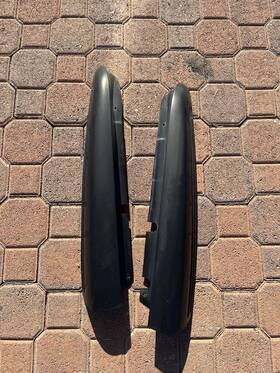 15676015 General Motors 95-99 Chevy Gmc C/k Left Right Rear Exterior D Pillar Barn Door Trim Molding