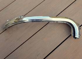 3762679 General Motors 2762679 1959-1962 Corvette Lh Windshield Frame Drivers Side Left Chrome Support