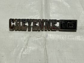 3994683 General Motors 1971 1972 Chevy Truck Fender Emblem Cheyenne 10 Badge Body Ornament Nameplate
