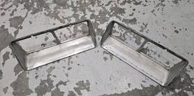 551507 General Motors Corporation 1976 1977 Oldsmobile Cutlass S And 442 Headlight Bezel Lt Rt Oem Gm