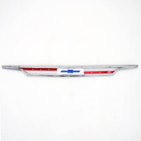 3820220 General Motors Gm 1963 Chevy Impala Biscayne Belair Trunk Molding Trim Deck Lid Emblem Bezel Oem