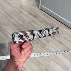 377083 General Motors / Oem 1973 1980 Chevy Truck Gmc Caballero Grill Emblem Badge Trim Original Vintage