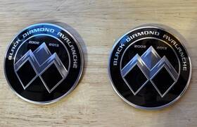 Am-3671718602 General Motors Oem Black Diamond Avalanche C Pillar Emblem Chrome Rear Pair Set For Chevy