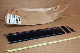 12331948 Gm Nos 88-94 Buick Regal Rear Lower Quarter Panel Partial Molding Kit 89 90 91 92