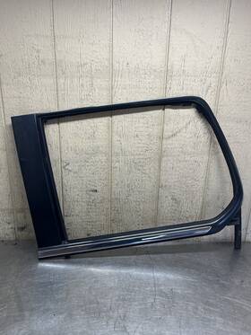 15850544 Gm 07-14 Cadillac Escalade Driver Lh Rear Window Reveal Molding Oem