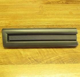 1632854 Gm Rh Front Fender Molding / Bumper Trim Extension 1985-1986 Cadillac Deville