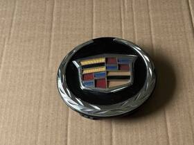 22985035 Gm Oem Front Grille Crest And Wreathe Emblem 07-14 Cadillac Escalade 22985035 Gm Oem Front Grille Crest And Wreathe Emblem 07-14 Cadillac Escalade