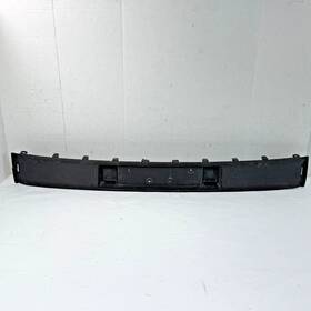 23243960 Gm Used 2015 - 2020 Gmc Yukon Xl Front Bumper Lower Molding Oem