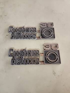 349684 Gm 1975 1980 Square Body Custom Deluxe 30 Fender Emblem Pickup