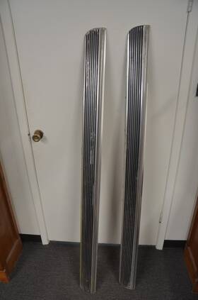 3933847 Gm Rocker Panel Moldings Pair 1966 Corvette Oem Gm#