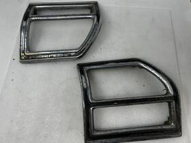 3948070 Gm 3948069 1969 Chevelle Lh Rh Tail Light Bezels With Gaskets No Screws