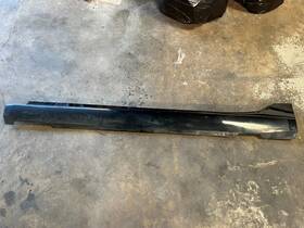 84077219 Gm 13-19 Cadillac Xts - Left Skirt Rocker Panel Cover Molding Black Gba Oem