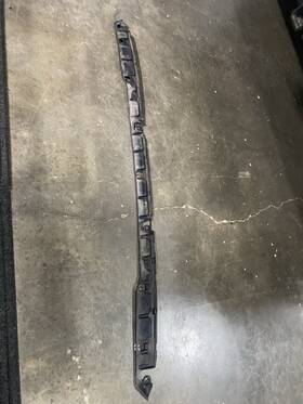 84524385 Gm 2022 Gmc Yukon Hood Molding Gasket Part