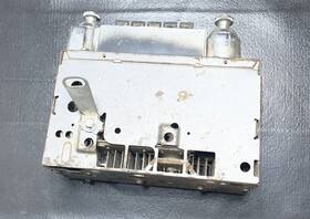 86ppa-2962 Gm Mid To Late 60s Delco Am Radio With Face Plates Probably Vehicle Vintage